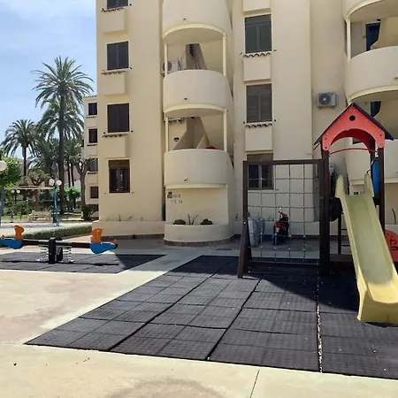 Con Piscina A 200m De La Playa En Apartament *